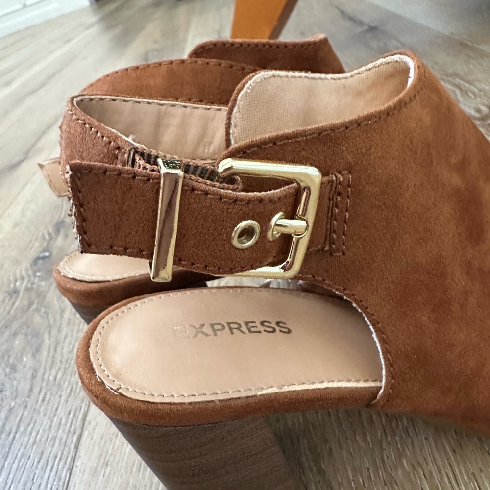Express peep toe heeled booties brown 8 - Picture 7 of 9